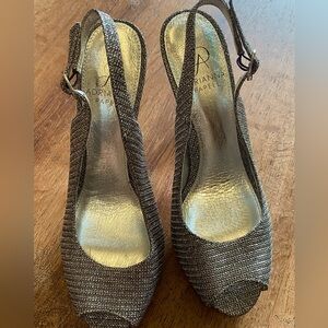 Adrianna Papell RITA Metallic Peep-Toe Sling-Back  Platform. Gently worn.